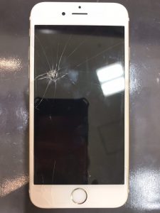 iphone6sの画面割れ修理とカメラ修理