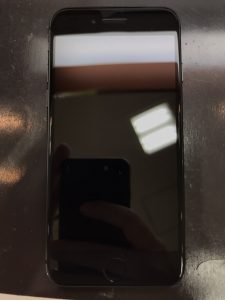 iphone8の画面割れ修理とガラスコーティング加工